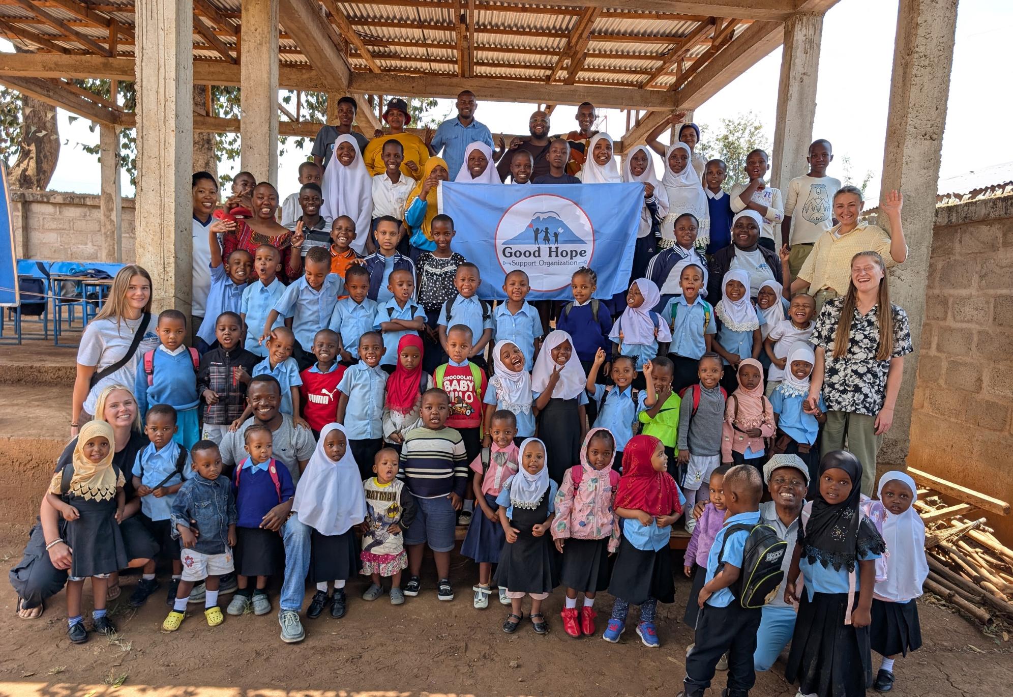 Team Good Hope mit Kindern