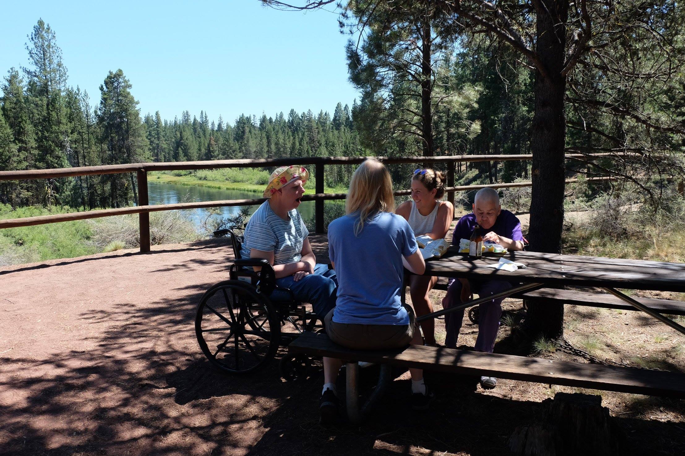 L' Arche Portland, Picknick in Natur