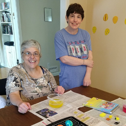 Chore Member L' Arche Syracuse Kunst Workshop